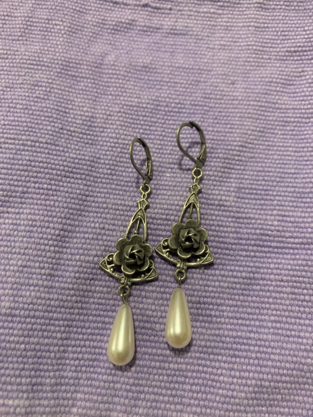 Vintage-Style Silver Floral Drop Earrings with Pearl Teardrops